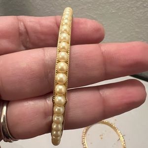 Cultured fresh water pearl bangle